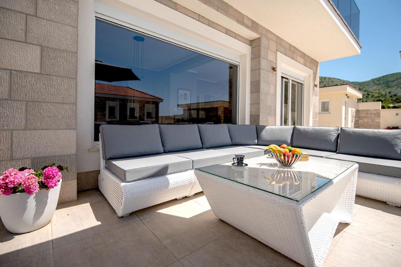 Luxury Villa Miriam With Private Pool And Jet Pool Near Dubrovnik Ivanica Kültér fotó